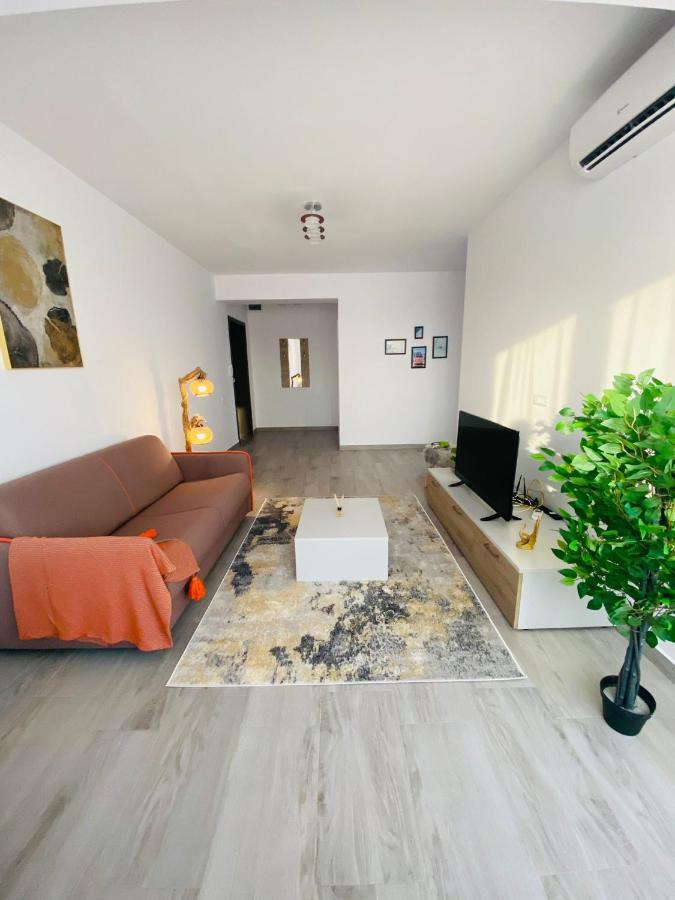 Soho Apartment - City View With Rooftop Garden Bucarest Exterior foto