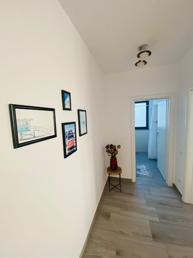 Soho Apartment - City View With Rooftop Garden Bucarest Exterior foto