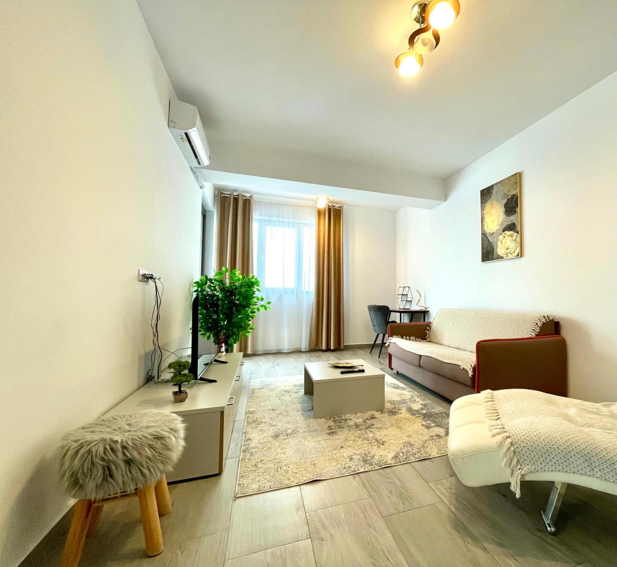 Soho Apartment - City View With Rooftop Garden Bucarest Exterior foto